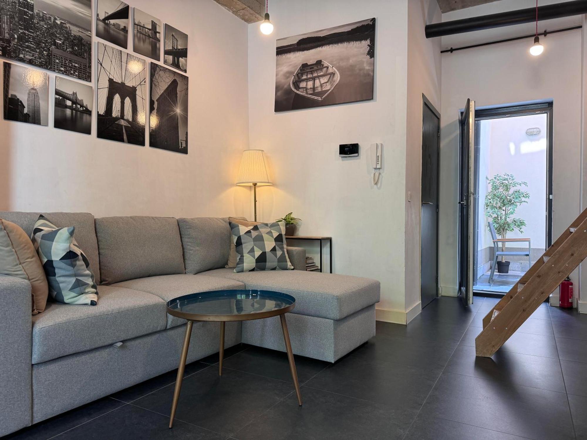 Modern Cozy Studio With Backyard Antwerp Exterior photo